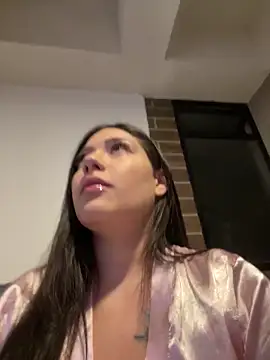 Latina vanessa online show from April 18, 2:14 am