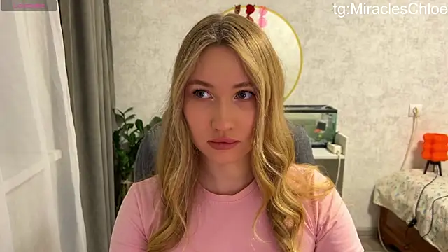 ChloeMillerMeow online show from July 14, 6:45 pm