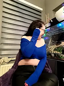 CamilleDesire online show from January 13, 6:01 pm