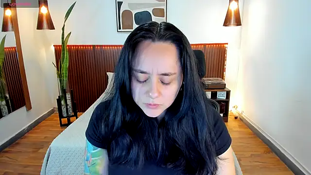 KatherineBond online show from October 18, 8:32 pm