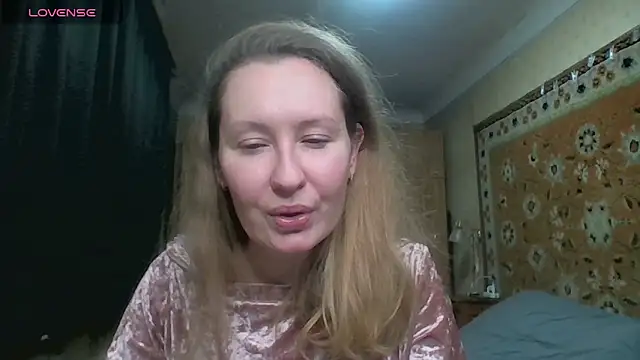 AnnaXLovers online show from December 18, 3:39 pm