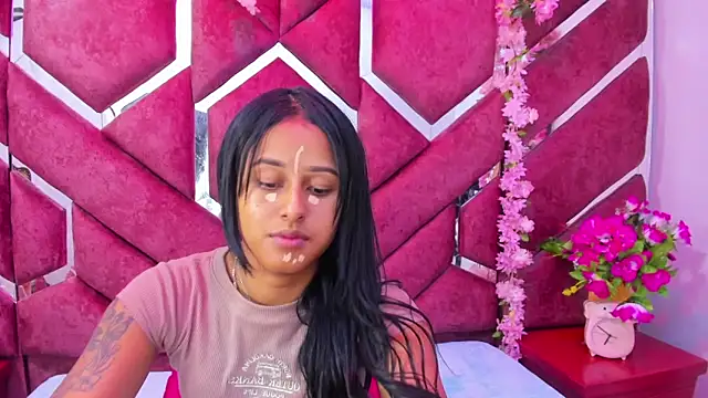 milly print online show from October 8, 3:22 am