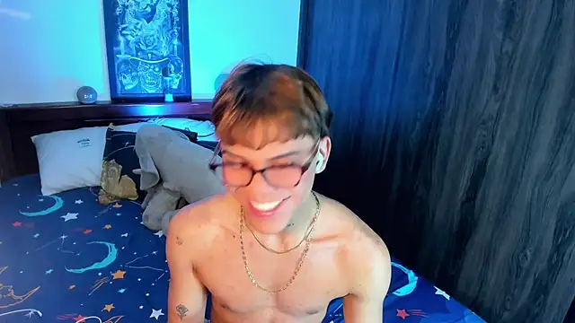 visaelX online show from October 30, 10:11 pm