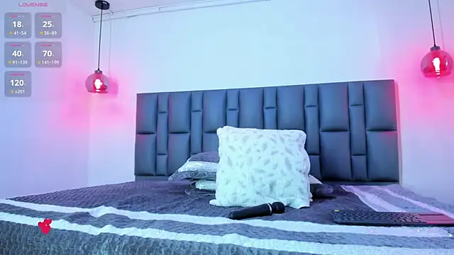 Abbyadams online show from December 19, 4:16 am