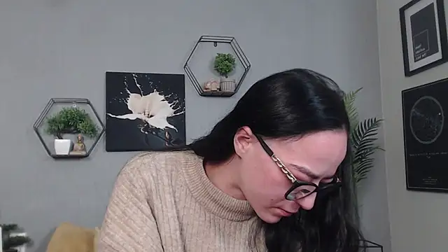 IzabelllNoir online show from February 20, 9:33 am