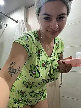 AtheneaRossi online show from March 18, 10:09 am