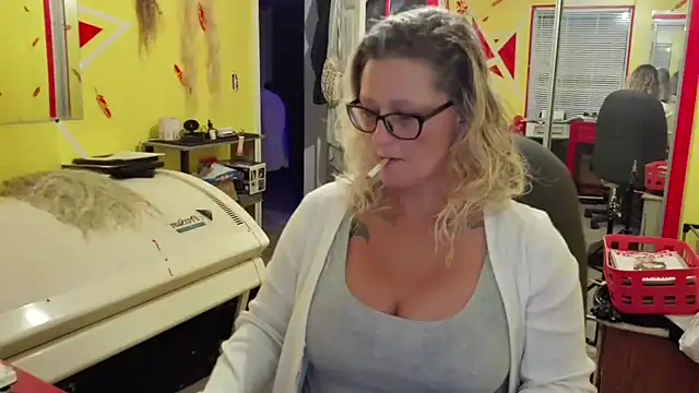 Lisalovely6981 online show from October 6, 11:16 am