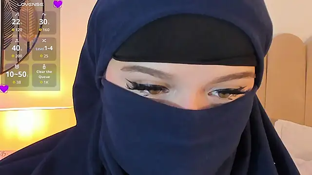 Snapshot of anna-henao chatting on September 18, 7:12 pm anna-henao online show from September 18, 7:12 pm