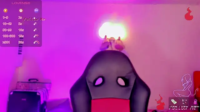 naomy  xx online show from February 4, 3:20 am