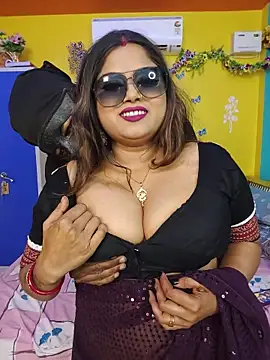 Naughty hot Rose online show from March 24, 6:35 pm