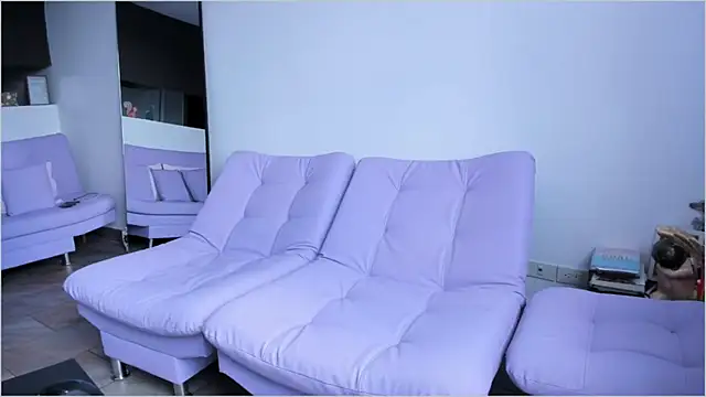 Lauren A online show from September 19, 8:08 pm