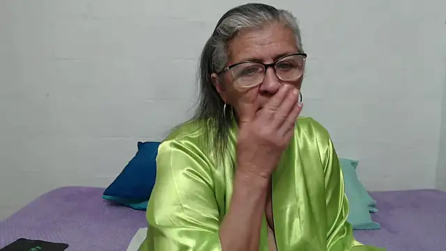 candy mature  online show from October 6, 11:53 pm
