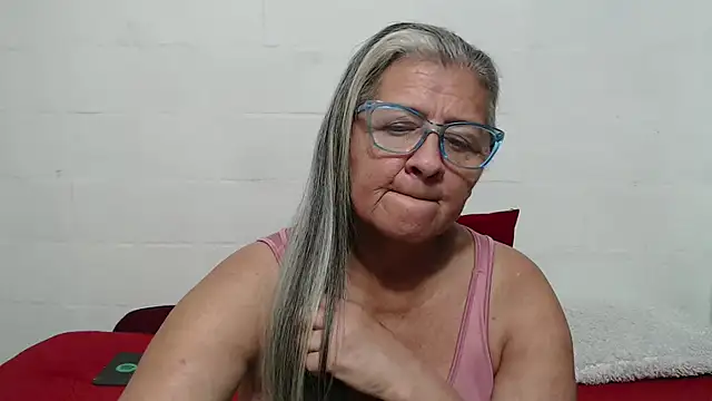 candy mature  online show from October 28, 3:01 am