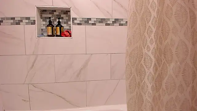 yiauana online show from March 25, 3:12 am