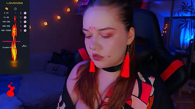 Snapshot of lala_loulou_land chatting on October 31, 9:08 pm lala loulou land online show from October 31, 9:08 pm