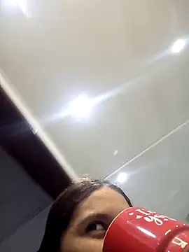 AnthonelaDuque online show from December 18, 11:37 am