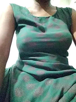 rituporna2004 online show from April 18, 12:46 am