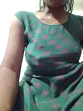 rituporna2004 online show from January 12, 3:45 am