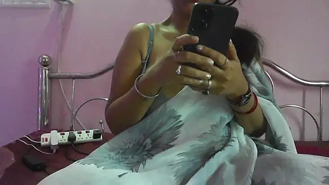 Laal-Pari online show from October 10, 8:52 am