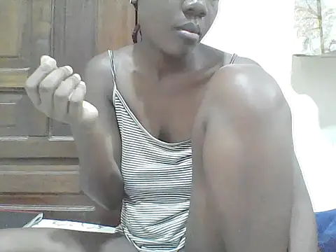 Ebony Sweetcandy online show from April 11, 7:06 pm