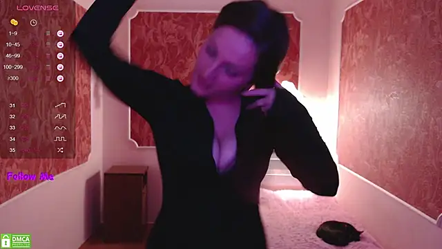 VerySweetKate111 online show from November 7, 9:37 am