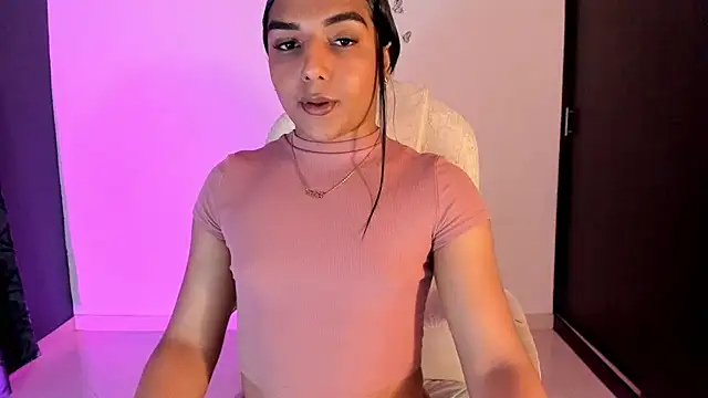 CandyLatinHott online show from November 8, 10:59 pm