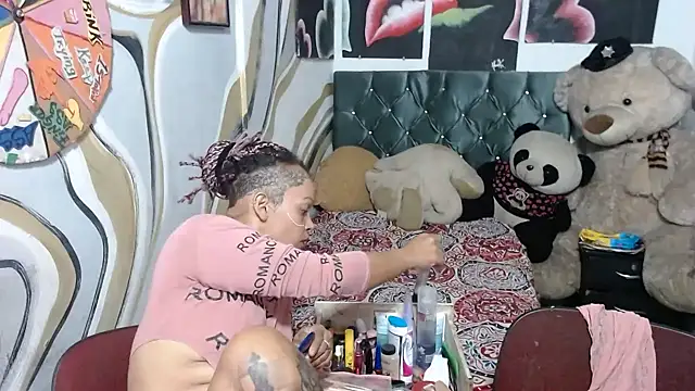 manzanahot9 online show from April 1, 10:38 am