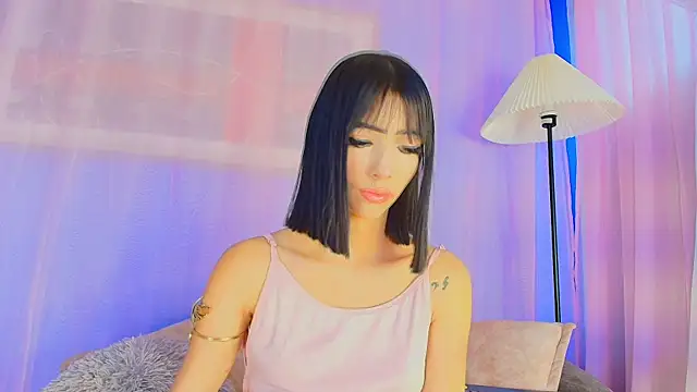 liccy hall online show from March 22, 11:38 am