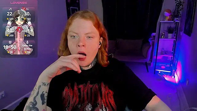 Cassie xKiss online show from October 5, 8:58 pm