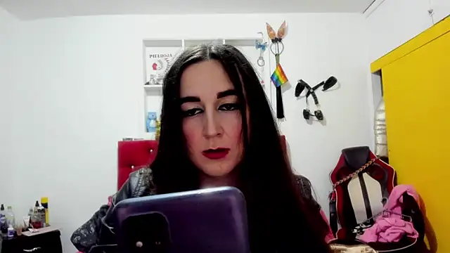 Sweet-Suck69 online show from May 6, 7:34 am