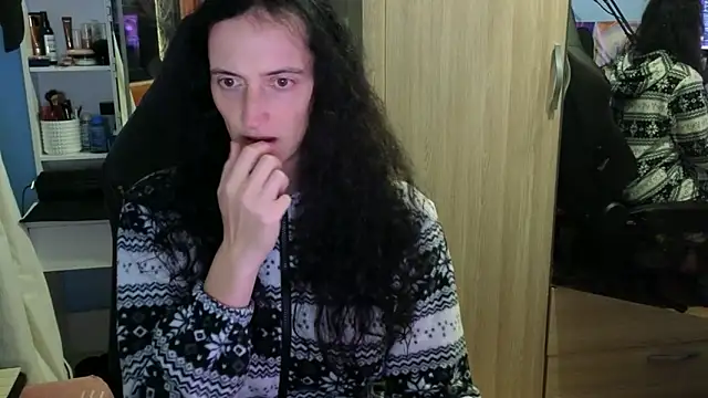 MemiKouki online show from April 14, 3:34 pm