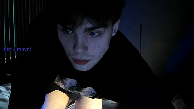 Snapshot of simonvnl chatting on October 31, 8:35 pm simonvnl online show from October 31, 8:35 pm