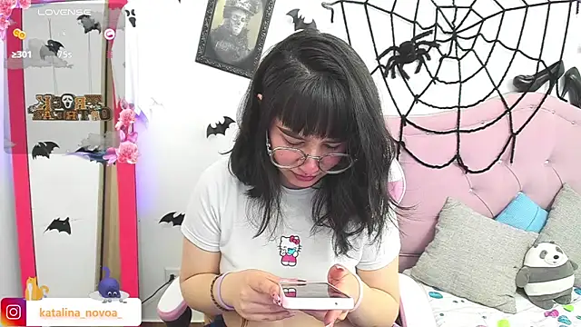 Katalina novoa online show from October 20, 2:36 am