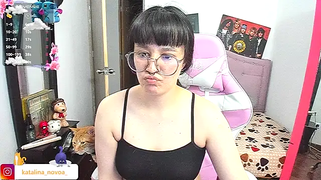 Katalina novoa online show from December 15, 4:40 am