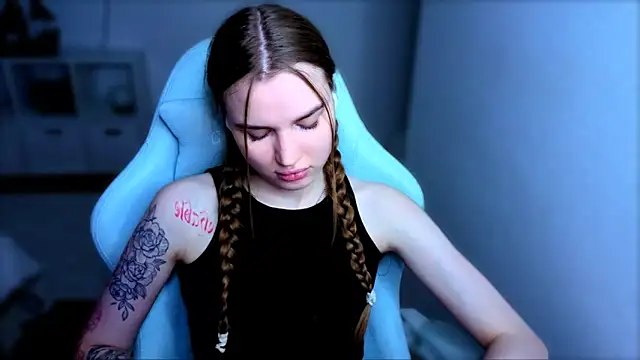 StellaLawless online show from November 28, 11:19 pm