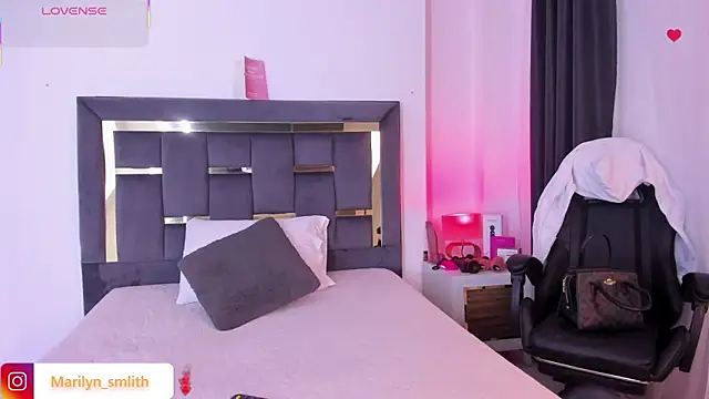 MarilynSmIith online show from December 20, 12:42 pm