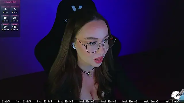 Emili1- online show from March 6, 3:40 pm