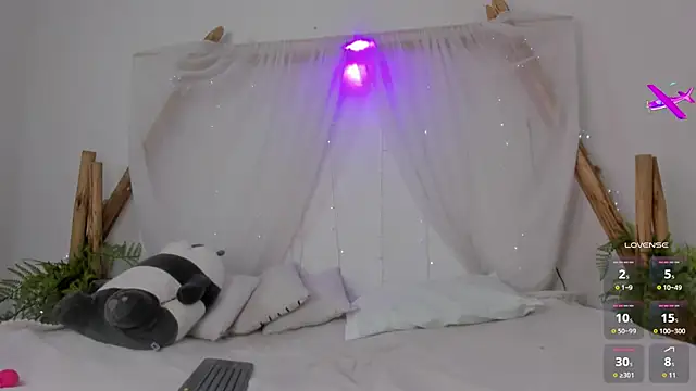  RedMoon online show from December 14, 6:46 pm