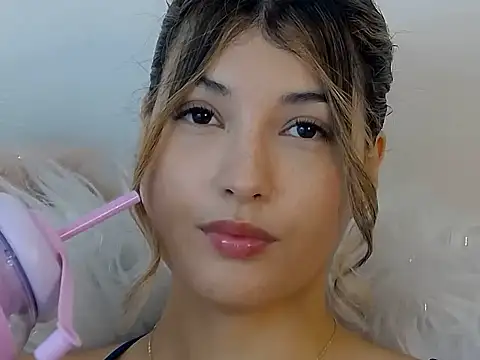 CatherinDaSilva online show from June 23, 3:59 am