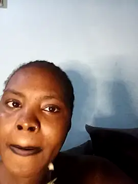 Snapshot of freaky_belle chatting on October 22, 9:42 pm freaky belle online show from October 22, 9:42 pm