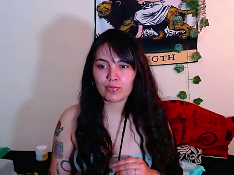 sweetiee mary online show from September 15, 9:00 pm