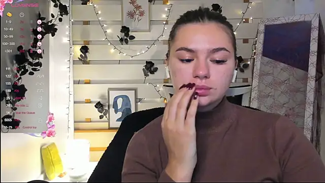 Josephine Kiss online show from October 26, 12:55 pm