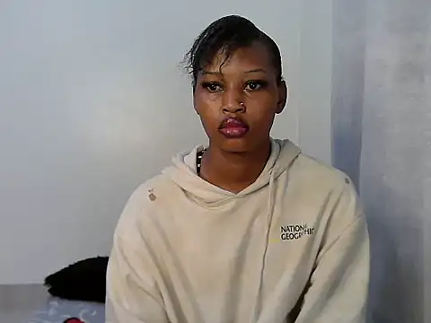 Sweet Vinkah online show from April 7, 2:13 am