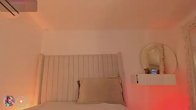 Shelynna azzul online show from March 23, 8:15 pm