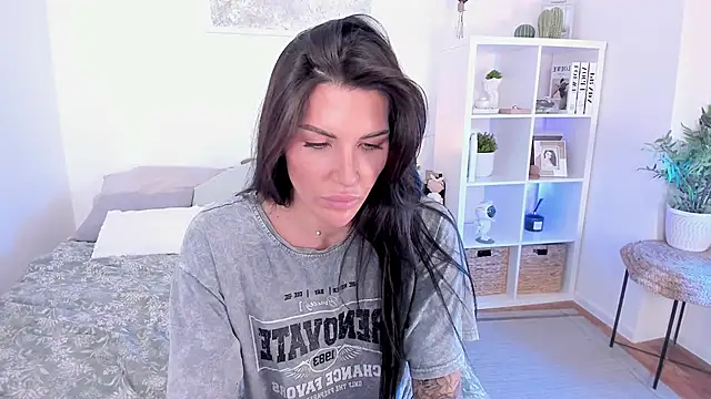 Sasha Miro online show from September 15, 3:15 am