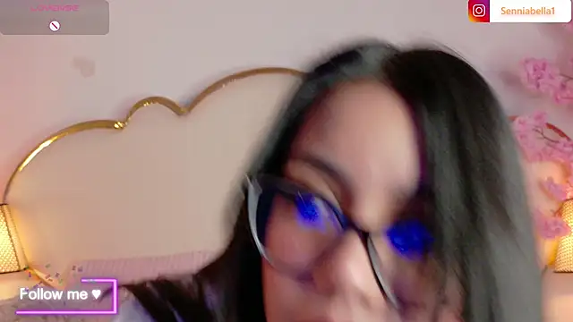 SenniaBella online show from March 20, 2:11 pm