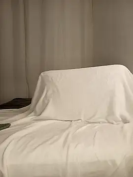 Annie       online show from January 12, 10:48 pm