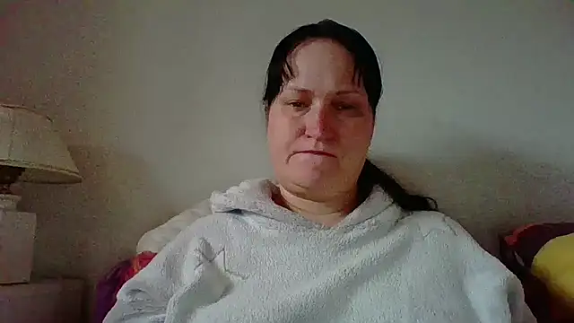  squirty cum lady  online show from December 17, 10:30 am