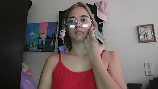 trianabell online show from March 22, 4:24 pm