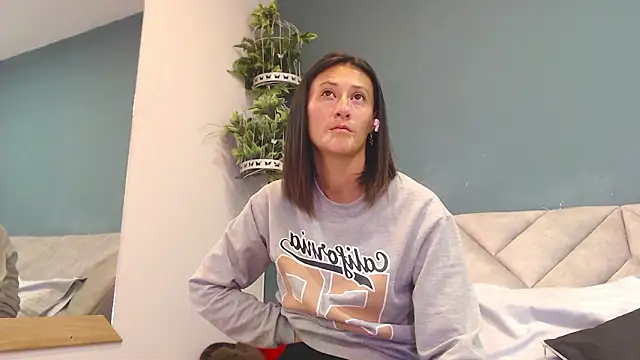 SharisWillian online show from March 5, 3:57 am